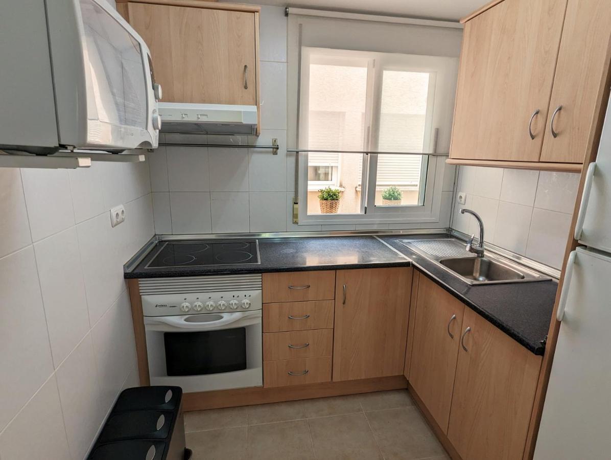 Apartamento Las Palmeras - Con Terraza, Barbacoa, Aire Acondicionado Y A 250M De La Playa! Los Alcazares Ngoại thất bức ảnh