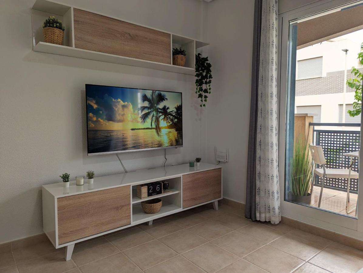 Apartamento Las Palmeras - Con Terraza, Barbacoa, Aire Acondicionado Y A 250M De La Playa! Los Alcazares Ngoại thất bức ảnh