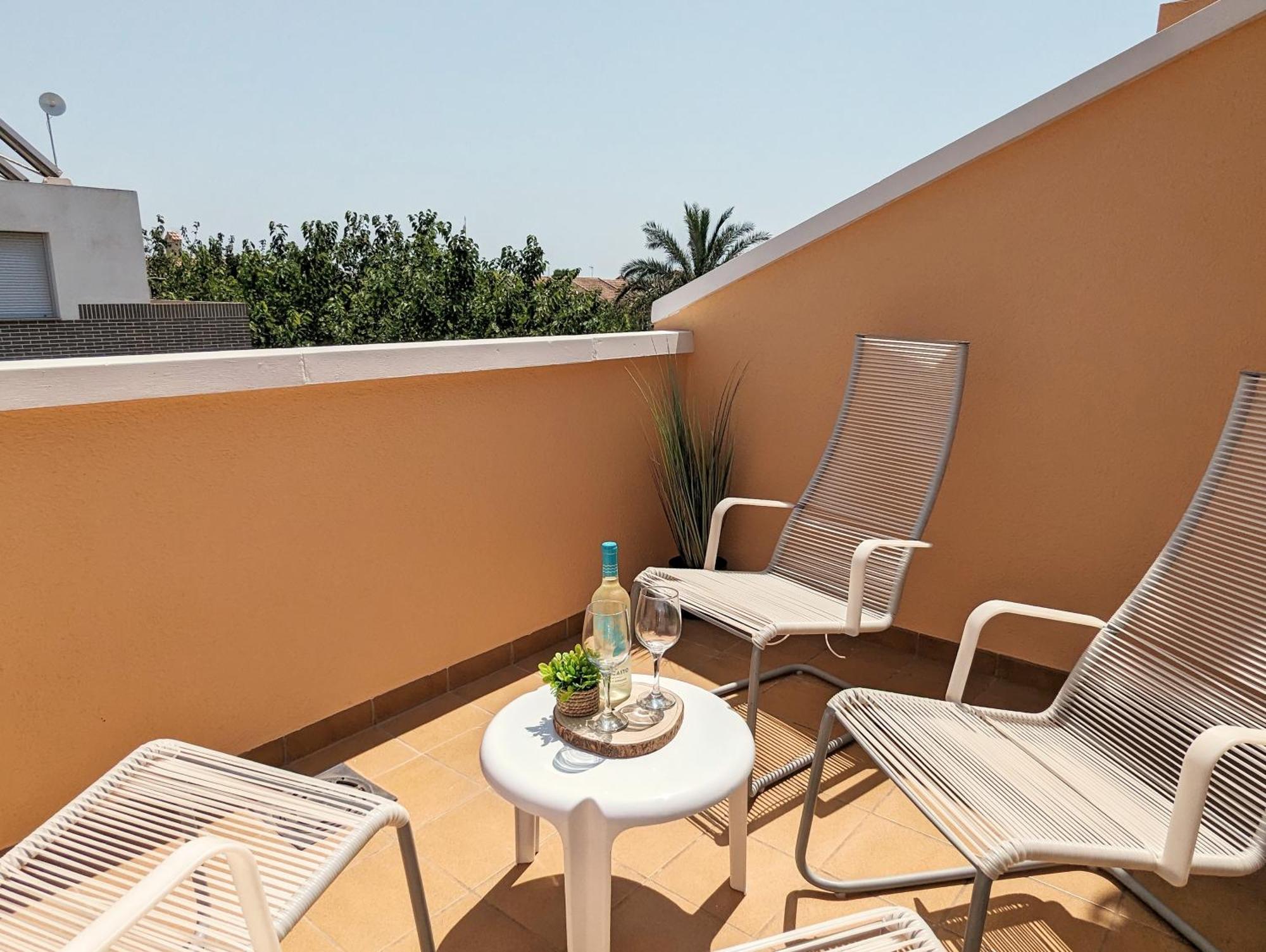 Apartamento Las Palmeras - Con Terraza, Barbacoa, Aire Acondicionado Y A 250M De La Playa! Los Alcazares Ngoại thất bức ảnh